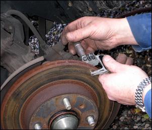 儒安機(jī)械剎車(chē)盤(pán)修復(fù)機(jī)現(xiàn)場(chǎng)圖 儒安機(jī)械剎車(chē)盤(pán)修復(fù)機(jī)現(xiàn)場(chǎng)圖